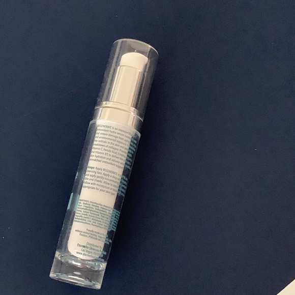 NWT Eternelle Skincare Regenerate Serum - Picture 4 of 6